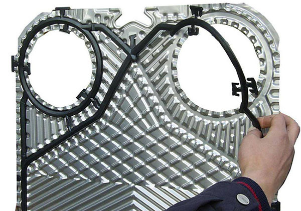 板式換熱器膠墊為什么會(huì )老化？該如何處理？